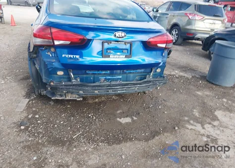 2018 Kia Forte Lx z USA, uszkodzony, nr VIN 3KPFK4A78JE284901